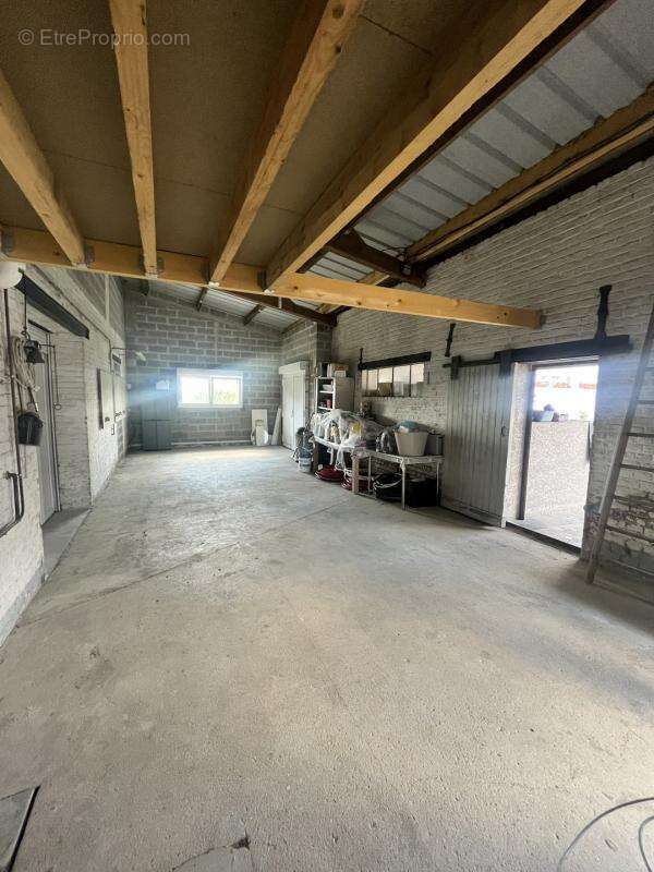 Maison 4 chambres  + annexe 82m2, garage, hangar et dépendances - photo 19