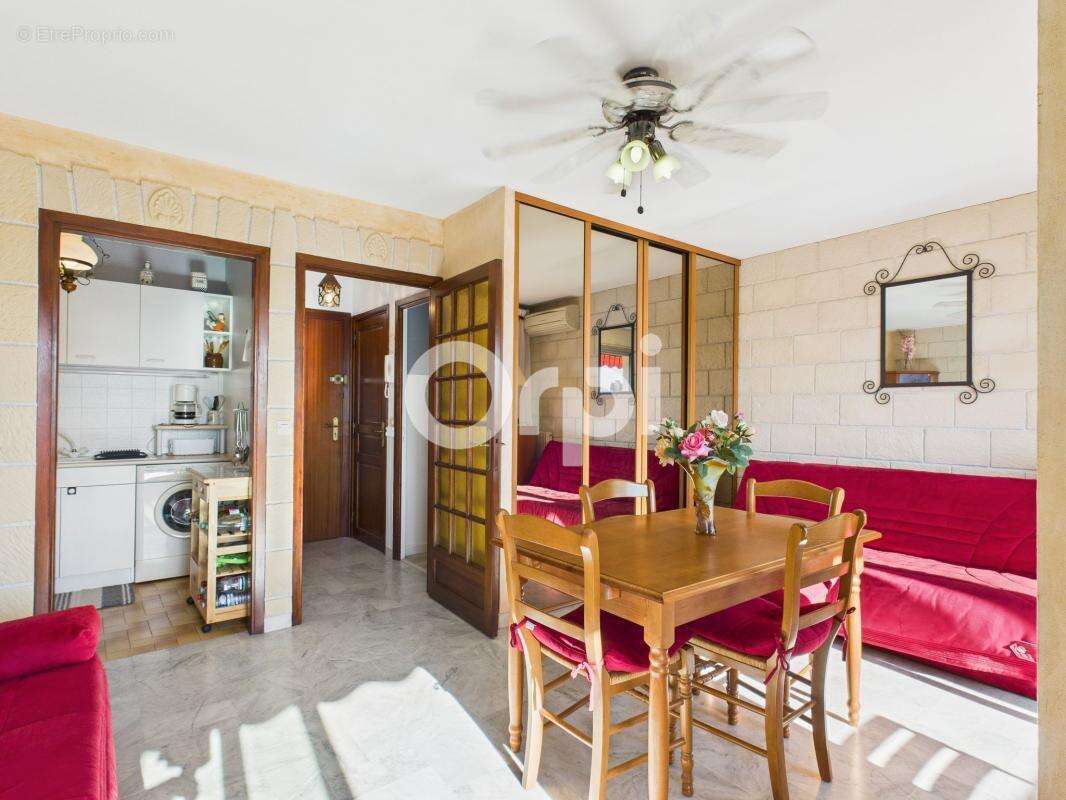 Appartement à MANDELIEU-LA-NAPOULE