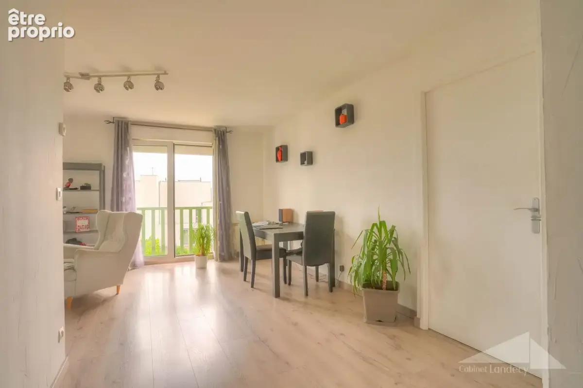 Appartement 4 pièces 84 m² à vendre à Thoiry (01710) - photo 3