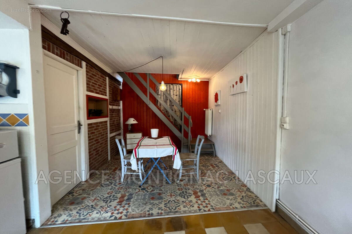 Maison 70 m² à Montignac  - photo 6