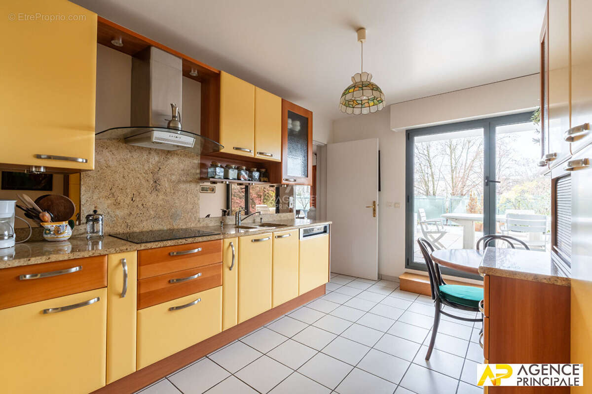 Appartement à MAISONS-LAFFITTE