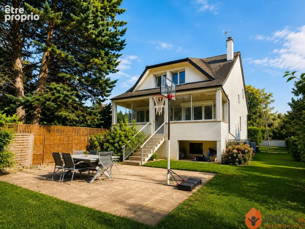Maison à COUPVRAY
