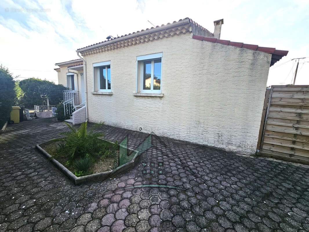 Maison à SAUSSET-LES-PINS