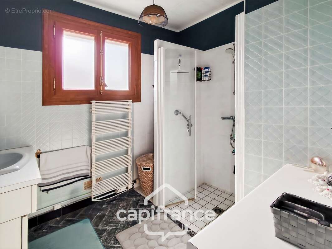 Maison à vendre 5 pièces BESSE SUR BRAYE (72)  -  Terrain 527 m²  - - photo 17