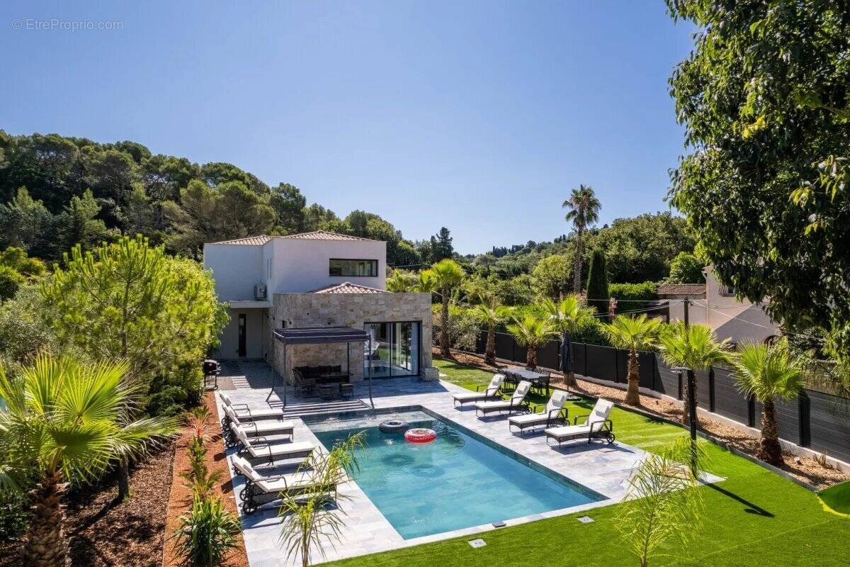 Maison à MOUGINS