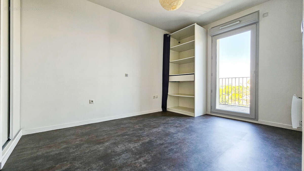 Appartement à SARTROUVILLE