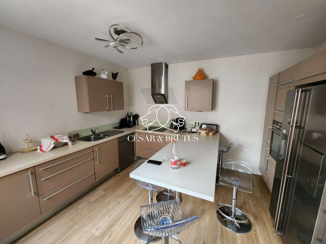 Appartement à TASSIN-LA-DEMI-LUNE