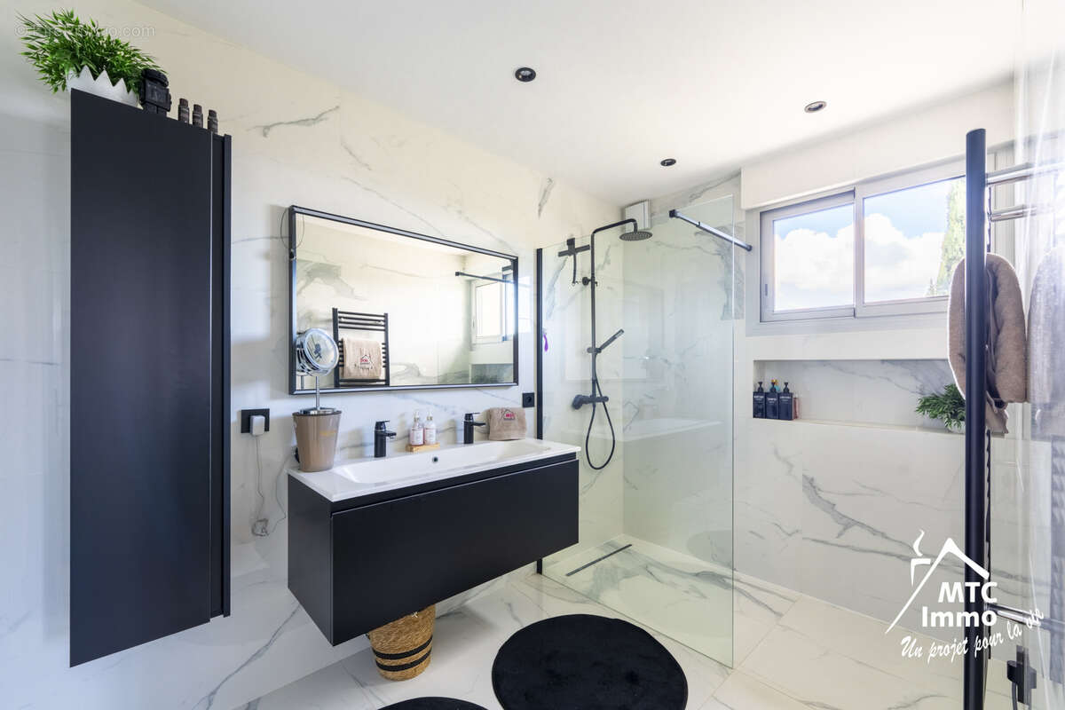 Maison 210 m2 / garage / terrain - photo 13