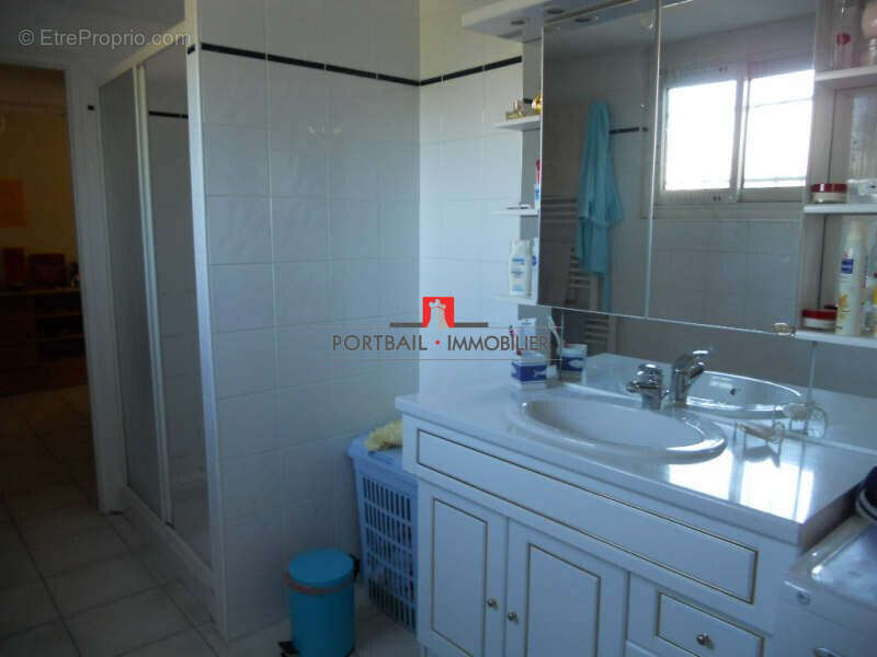 Appartement à AMBARES-ET-LAGRAVE