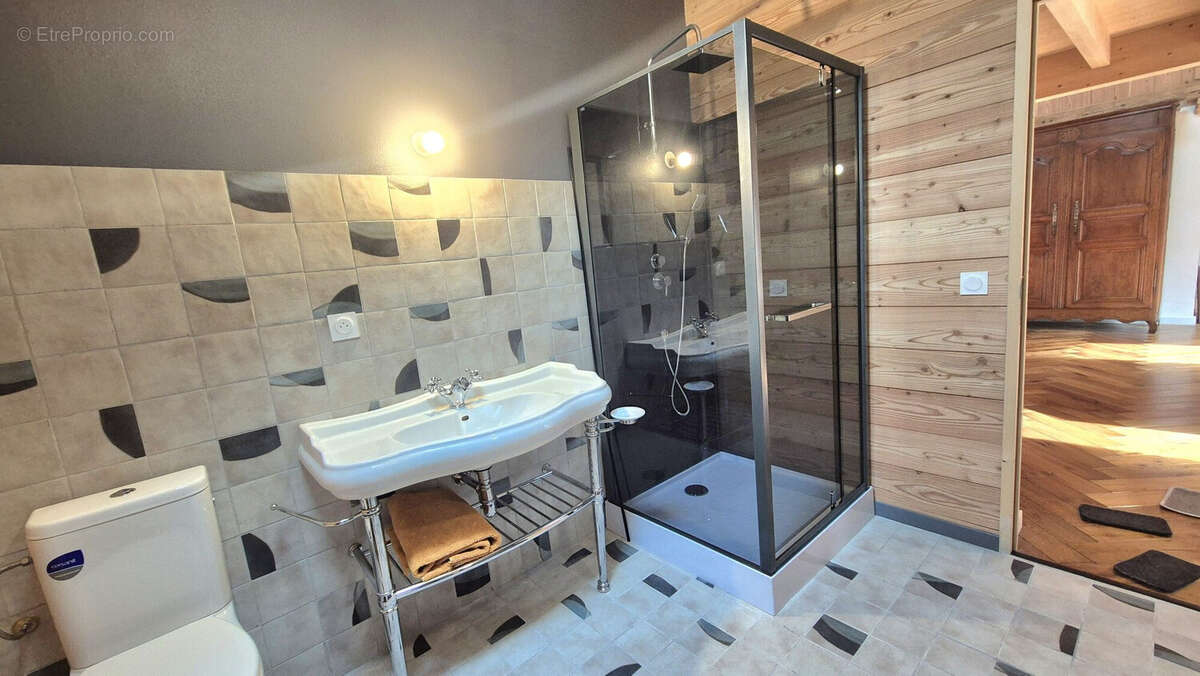 Maison 300 m² à Bonneville  - photo 7