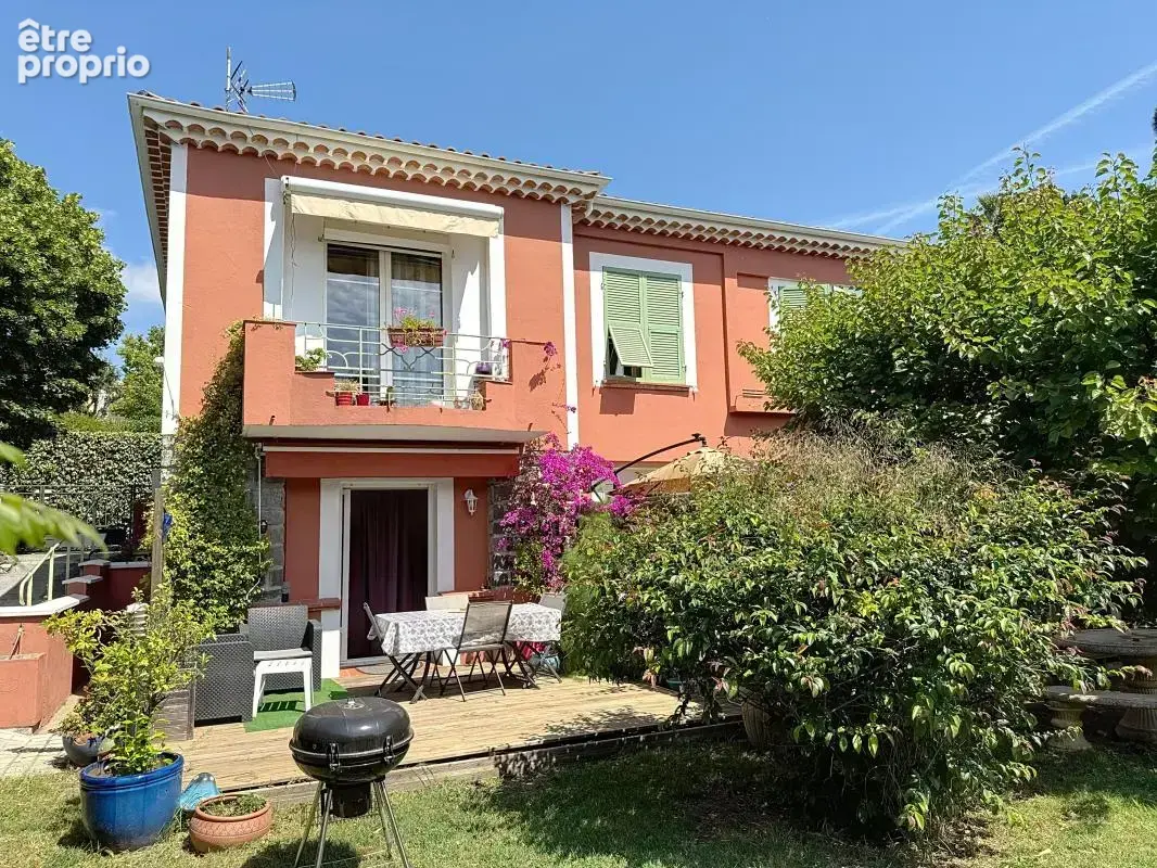 Maison à FREJUS