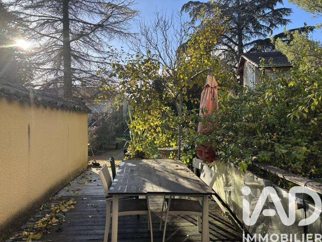 Photo 3 - Maison à SAINT-ETIENNE-DES-OULLIERES