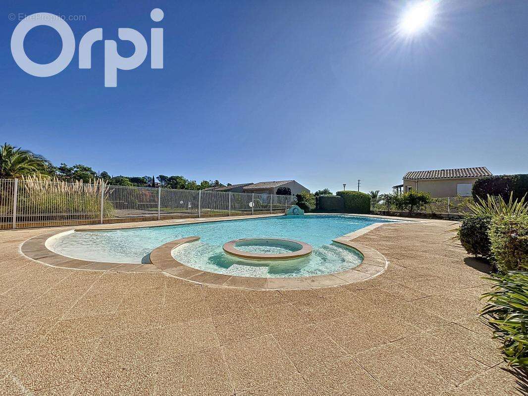 Saint-Aygulf – 2 pièces avec jardin, piscine, tennis et plage à pied - photo 8
