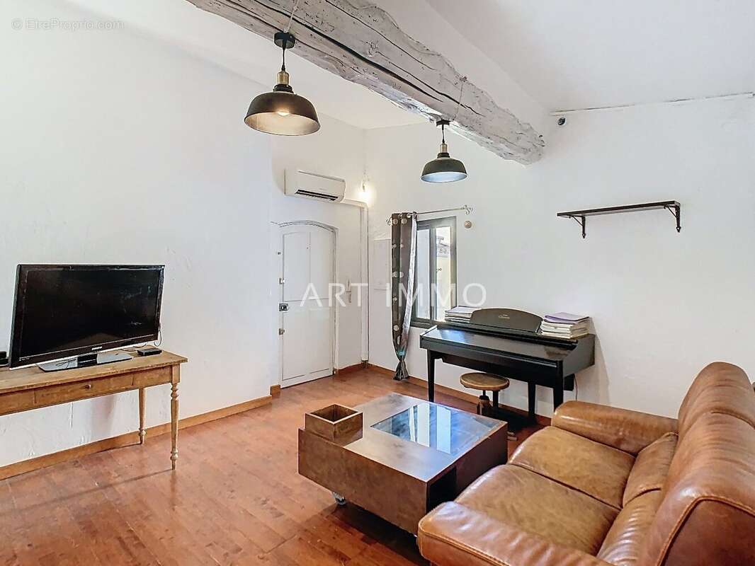 Appartement à L'ISLE-SUR-LA-SORGUE