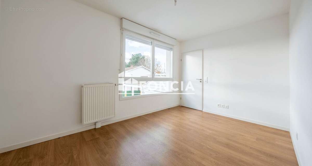 Appartement à VILLENAVE-D&#039;ORNON