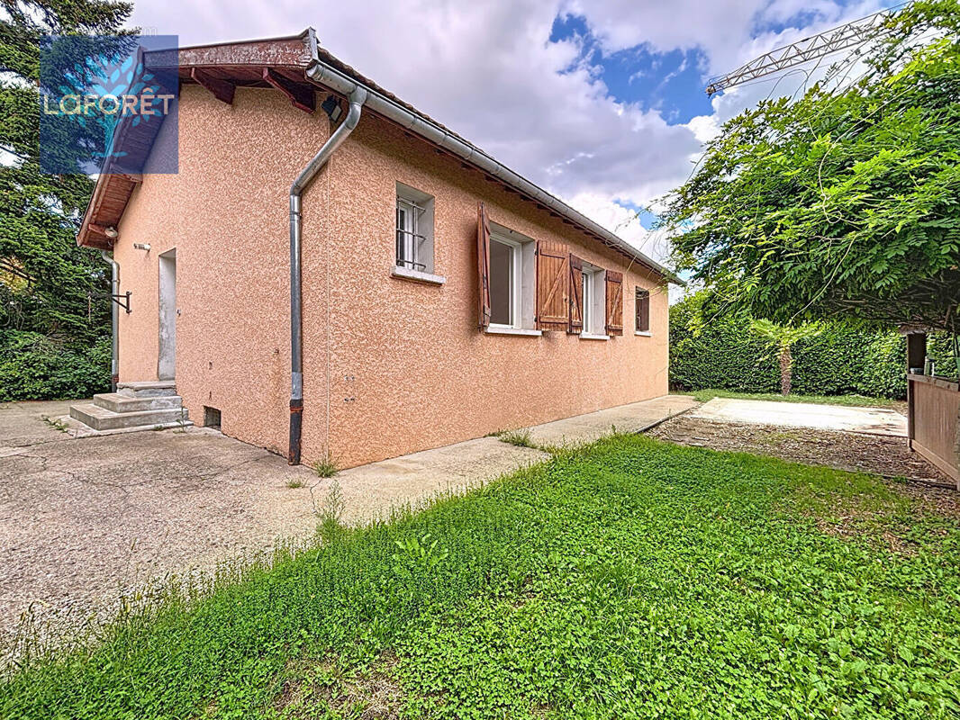Maison à SAINT-GENIS-LAVAL