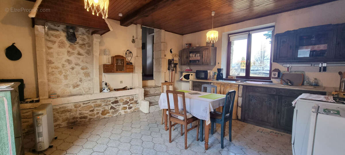 Maison à MACHEMONT