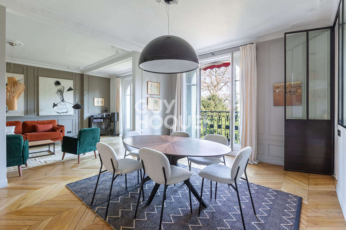 Appartement à PARIS-5E