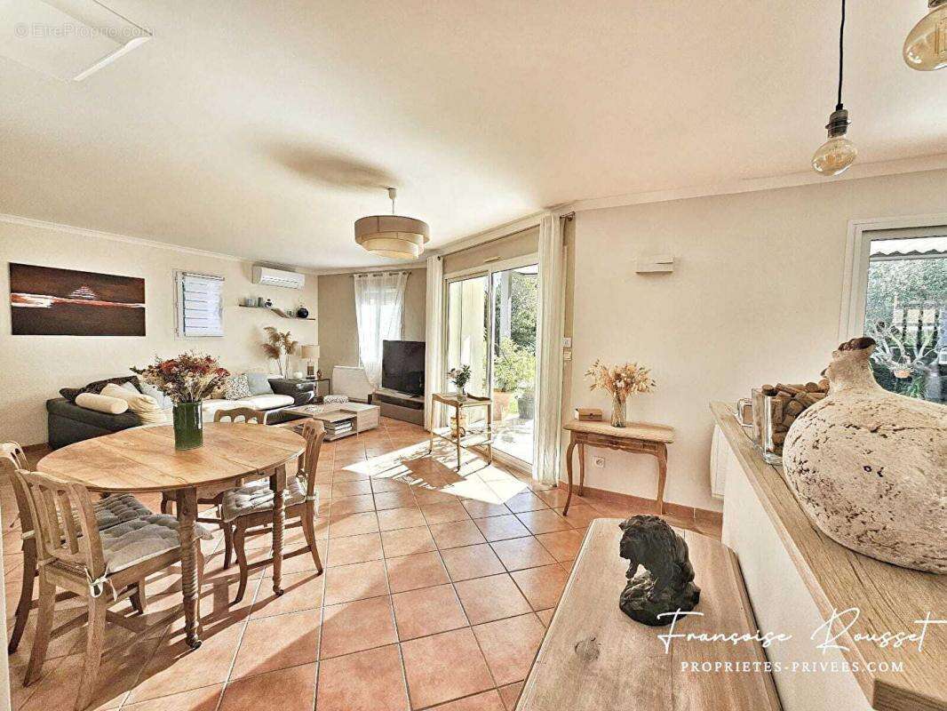 Maison à BOUILLARGUES