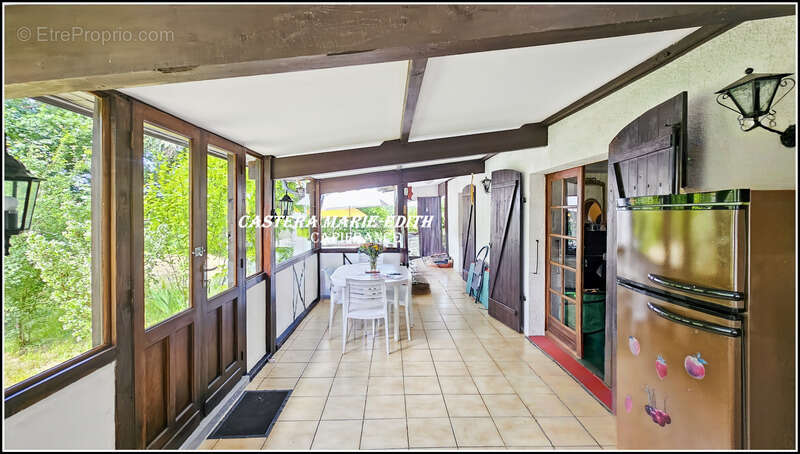 Maison MEUBLEE de PLAIN-PIED - 7 pièces +Véranda + Hangar - Proche VIC-FEZENSAC dans le GERS (32) - photo 5
