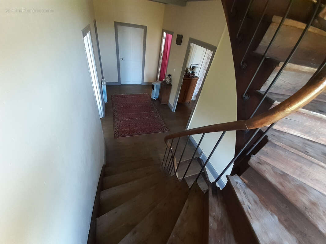 Maison à SAINT-PRIVAT