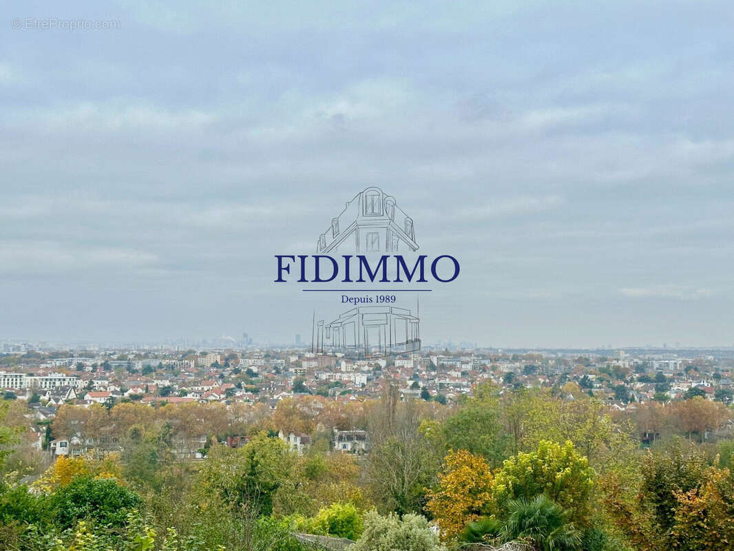 Maison à CHENNEVIERES-SUR-MARNE