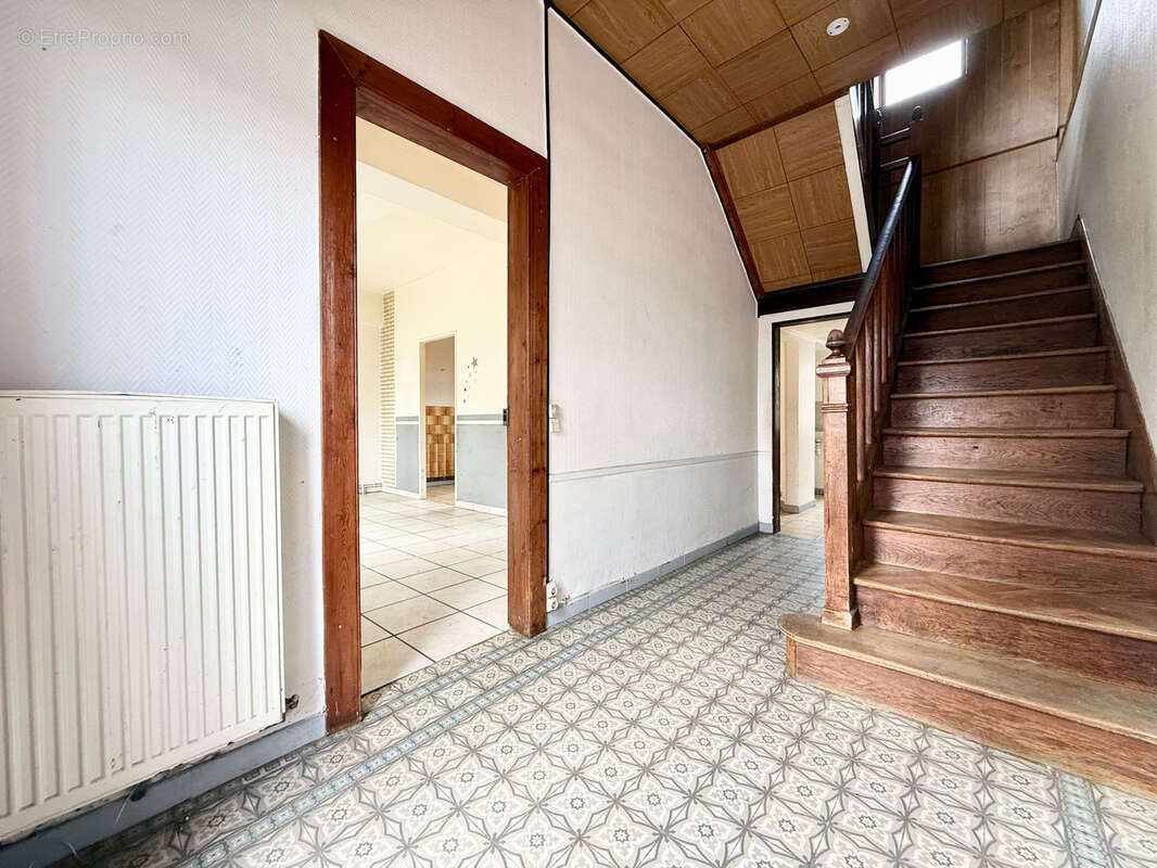 Maison à NESLE