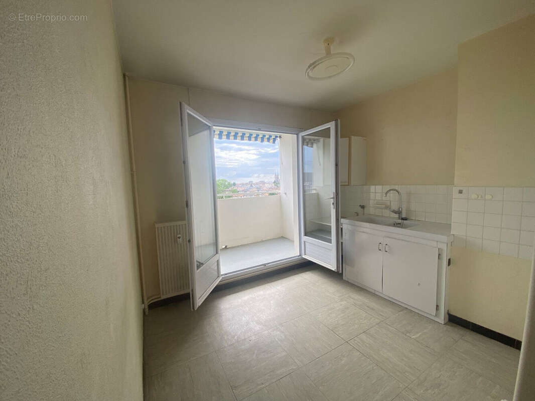 Photo 6 - Appartement à NIORT