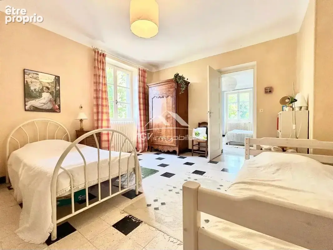 Propriété de charme en pierre avec piscine - 7 chambres - 2 703m² de terrain - photo 12