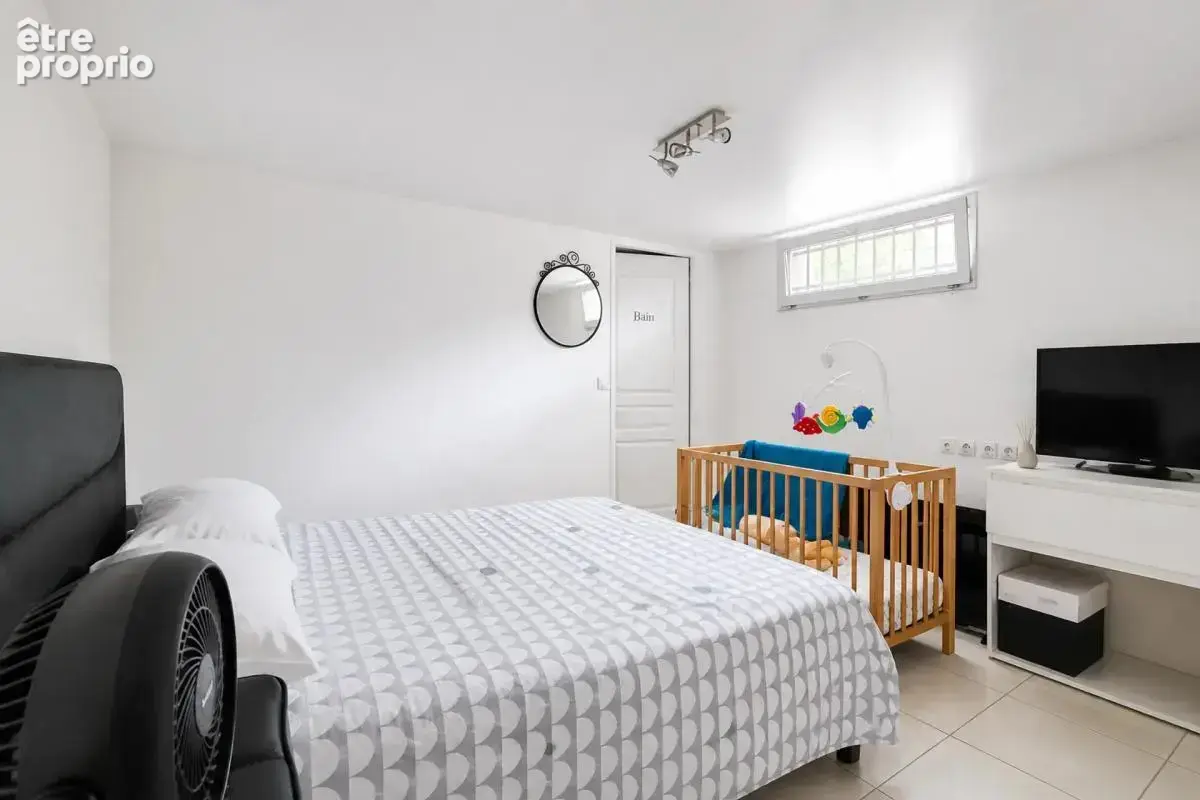 Maison de 5 pièces de plus de 120 m² à Argenteuil avec annexe - photo 11