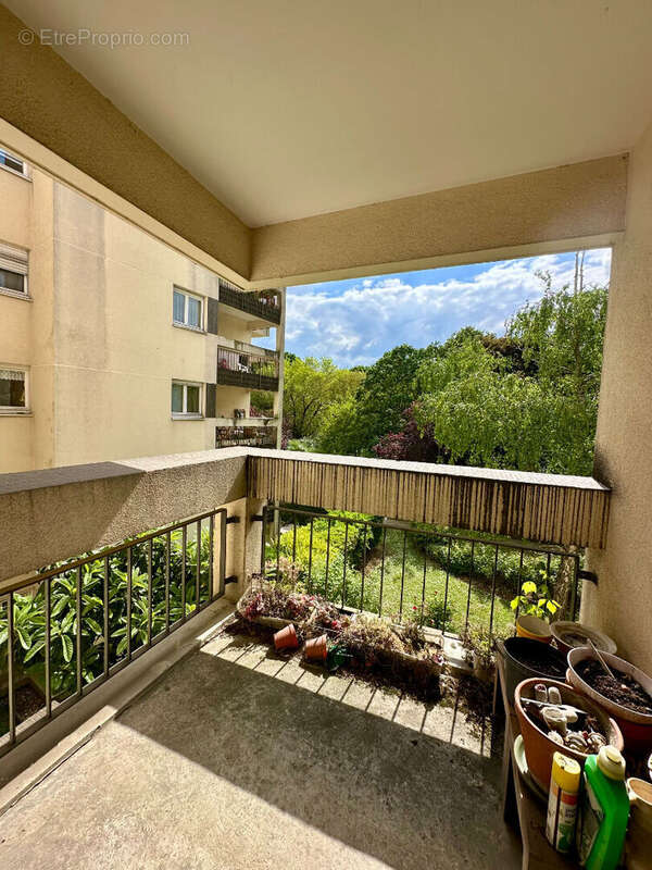 Appartement à MAISONS-ALFORT
