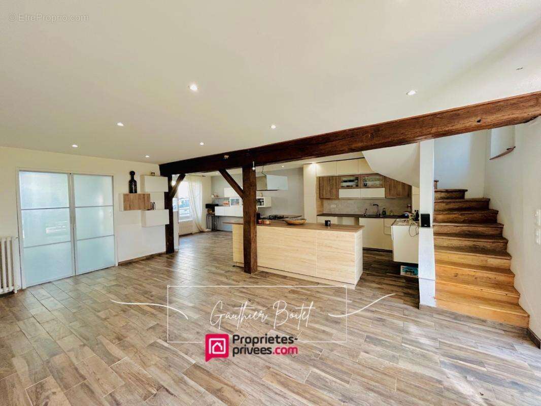 Maison à ROZAY-EN-BRIE