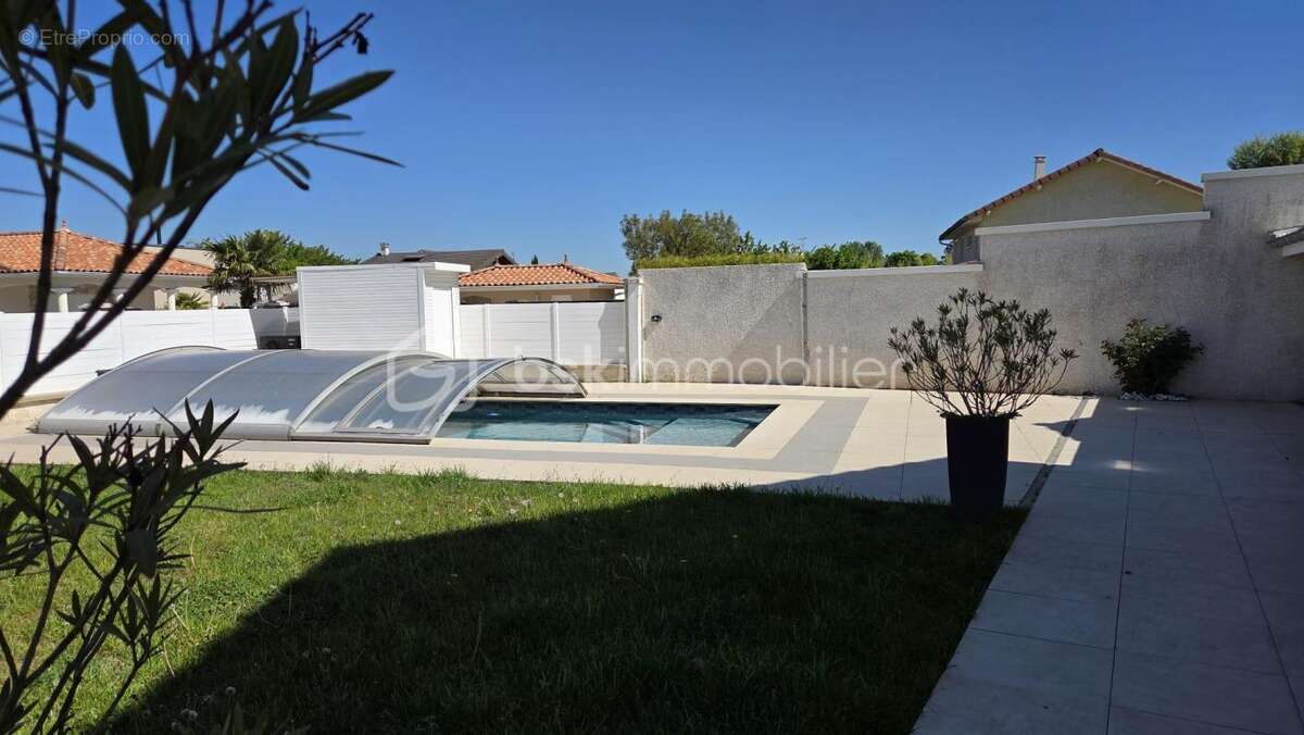 Maison à PUSIGNAN