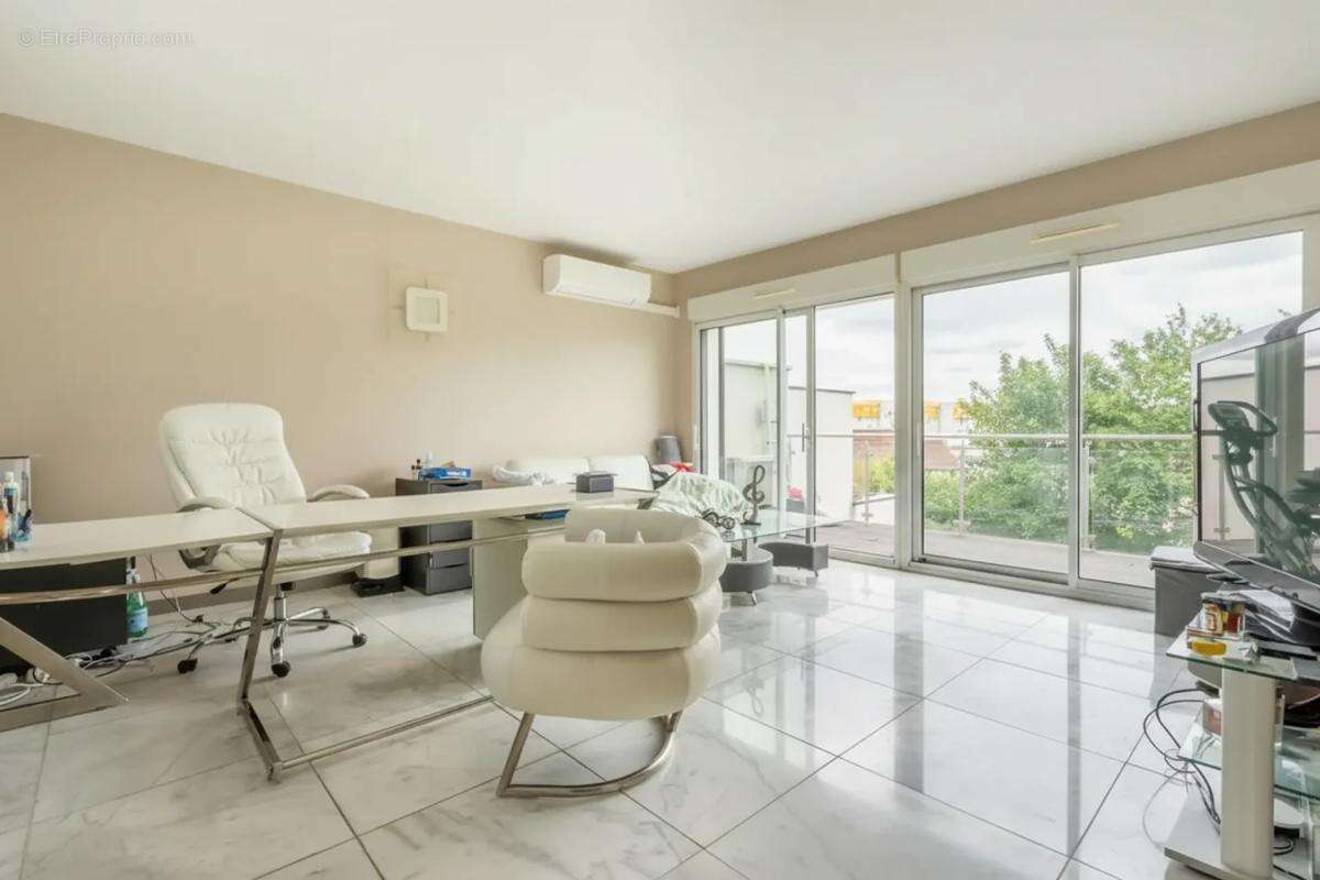 Maison de 6 pièces de 180 m² à Champigny-sur-Marne - photo 3