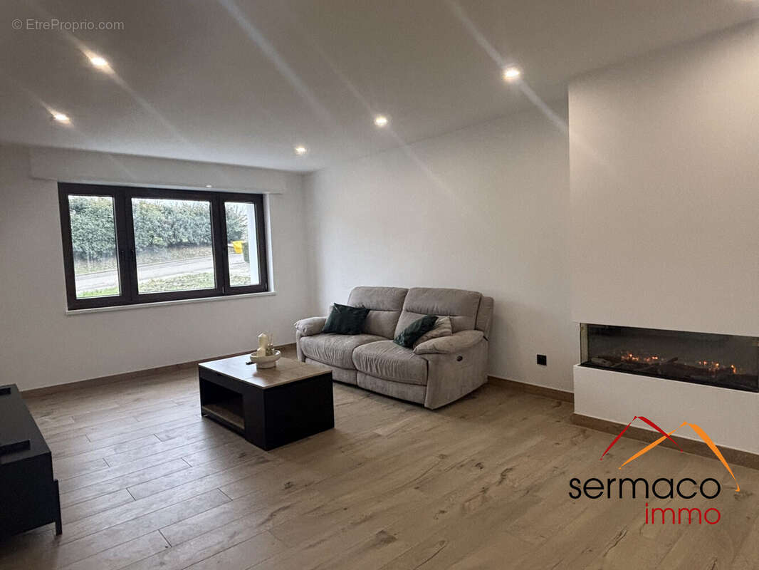 Maison à NEUFGRANGE