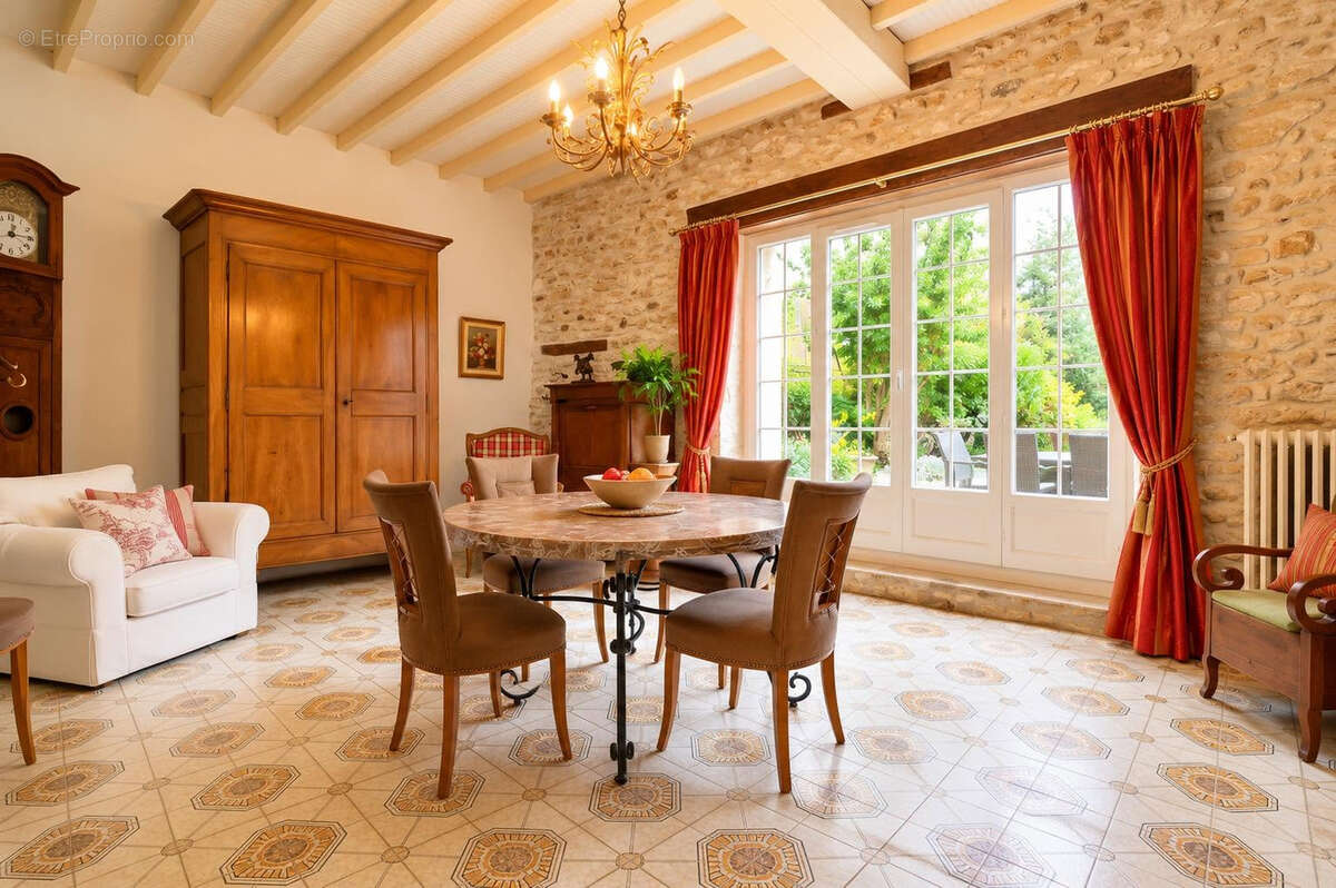 Maison à ARNOUVILLE-LES-MANTES
