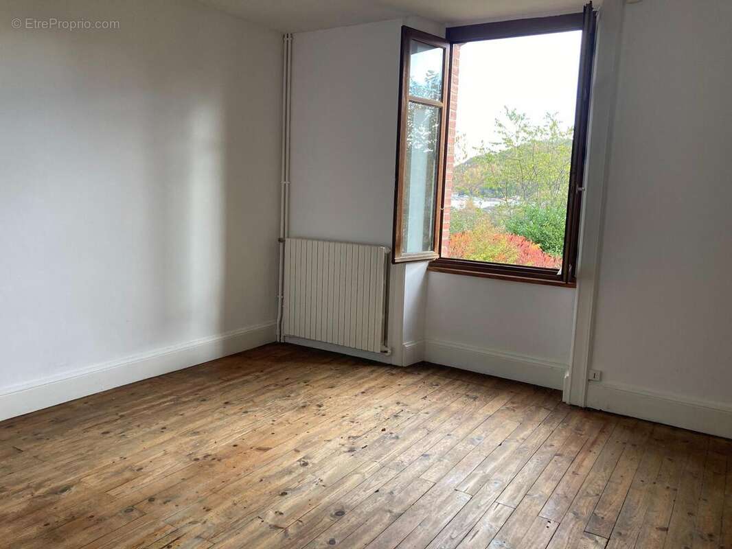 Photo 5 - Maison à YDES