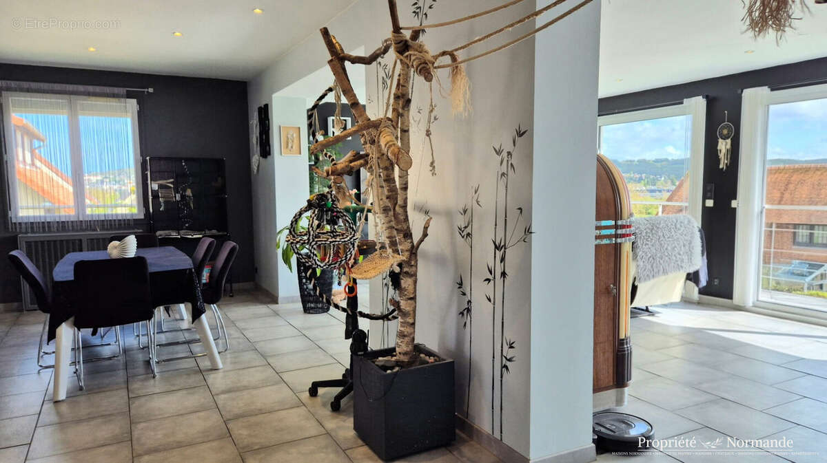 Maison 190 m² à Saint-Arnoult  - photo 5