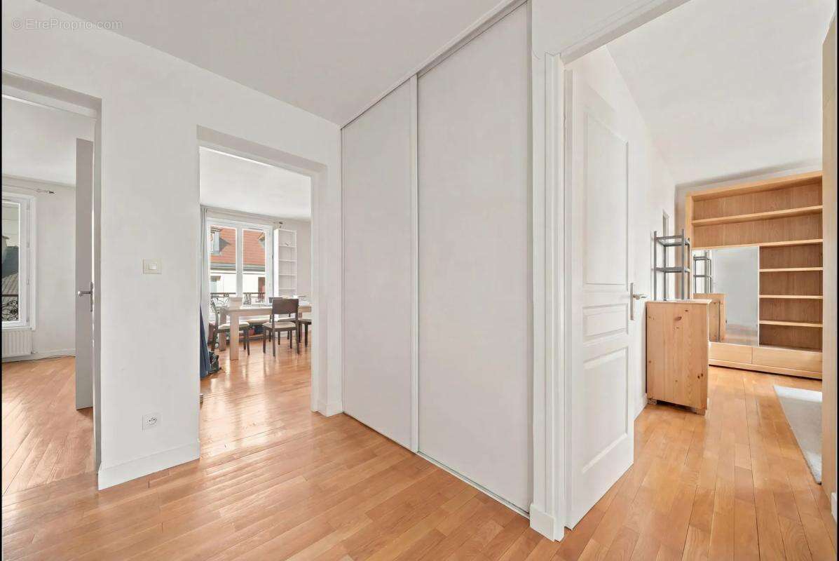 Appartement à PARIS-11E