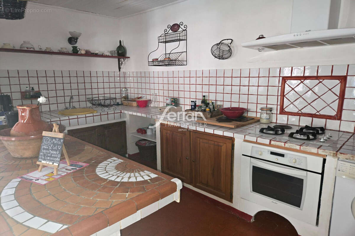 Appartement à SALERNES