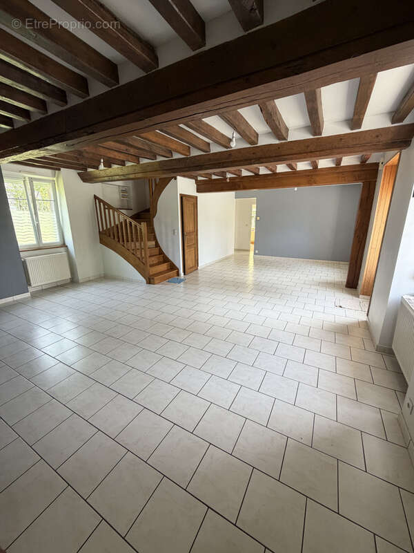 Maison à MAGNY-LE-DESERT
