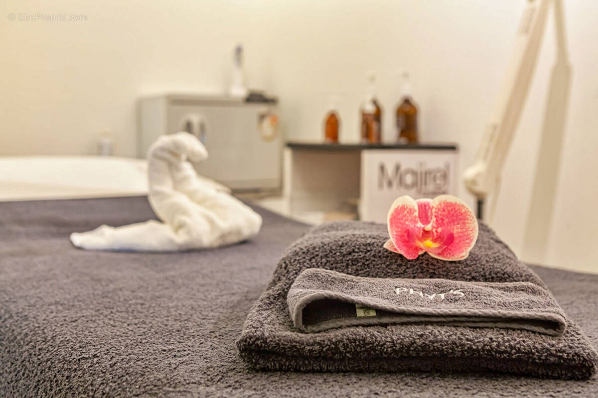 Commerce à MARSEILLE-12E