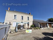 Maison à SAINT-GERVAIS-LES-TROIS-CLOCHERS