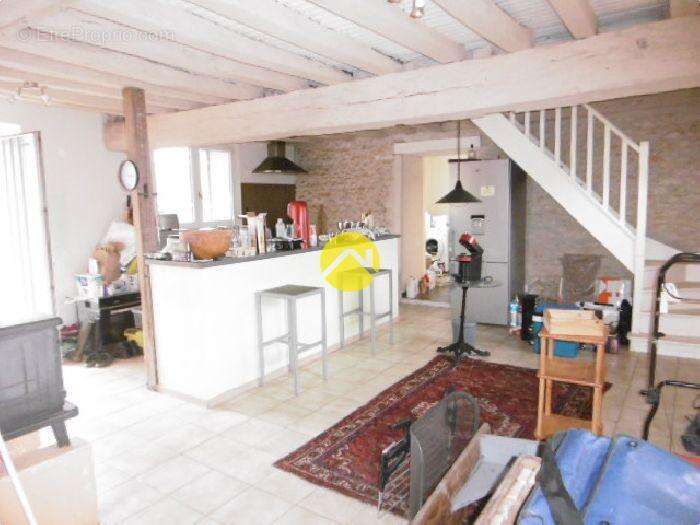 Maison à OULCHES
