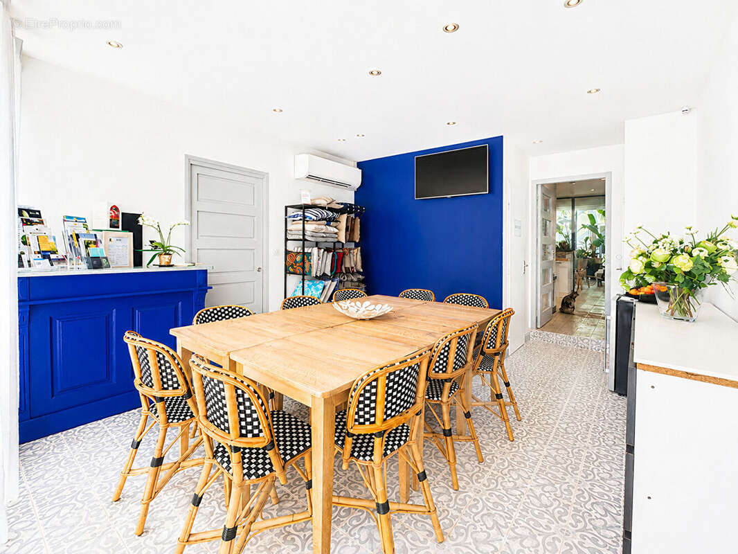 Grande Maison de ville avec 5 suites parentales : pièce de vie de 57 m7 : Cave voutée - photo 4