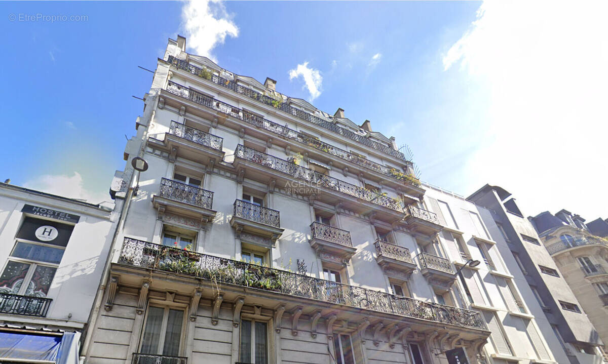 Appartement à PARIS-18E