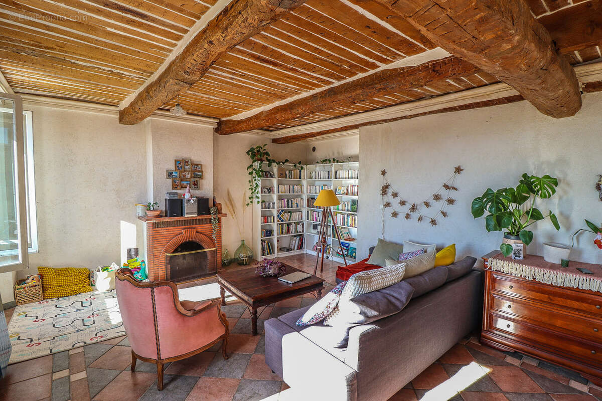 Appartement à FLAYOSC