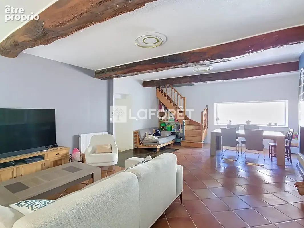 Maison/Appartement Sainte Euphemie 7 pièce(s) 145 m2 plus dépendances - photo 4