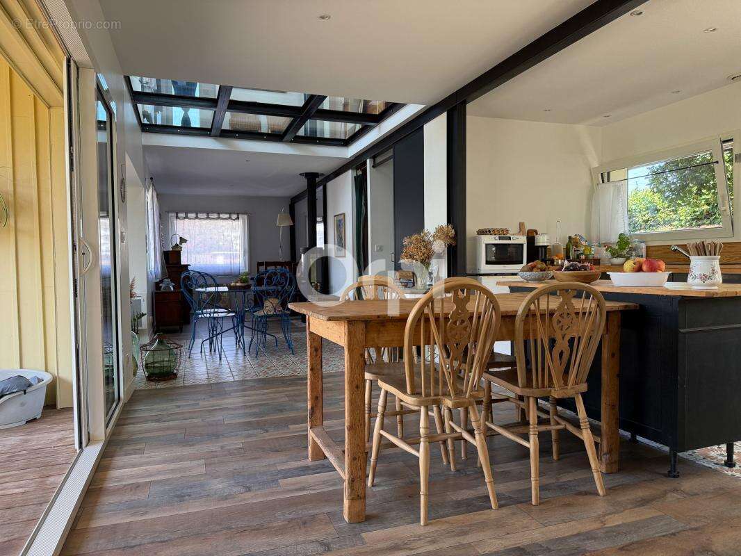 Superbe maison de caractère avec vue mer et potentiel locatif ! - photo 20
