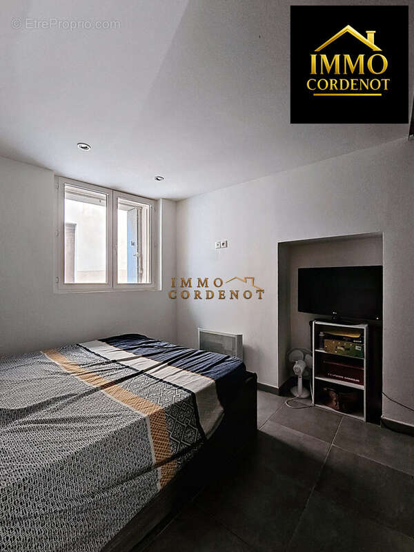 Appartement à FLASSANS-SUR-ISSOLE